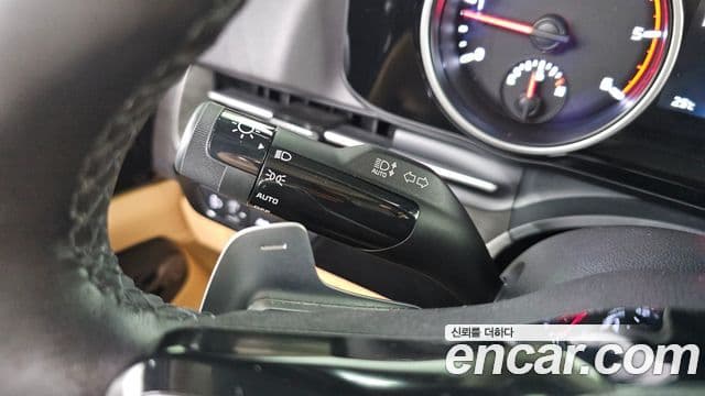 Kia Carnival 2022 — Şəkil 15/20