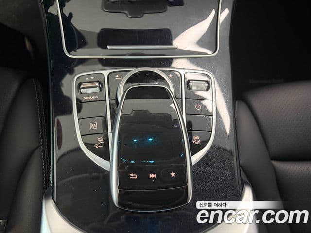 Mercedes-Benz GLC-Class 2018 — Şəkil 9/20
