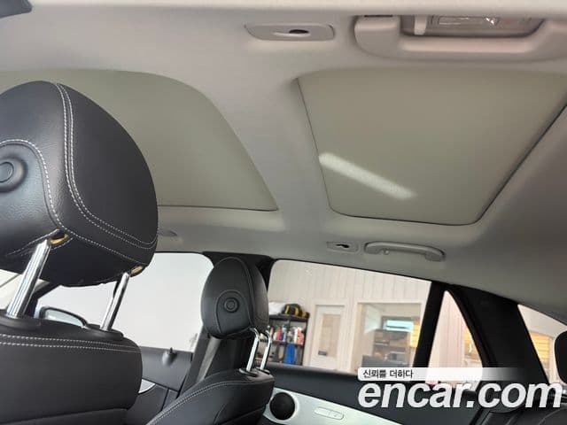 Mercedes-Benz GLC-Class 2018 — Şəkil 14/20