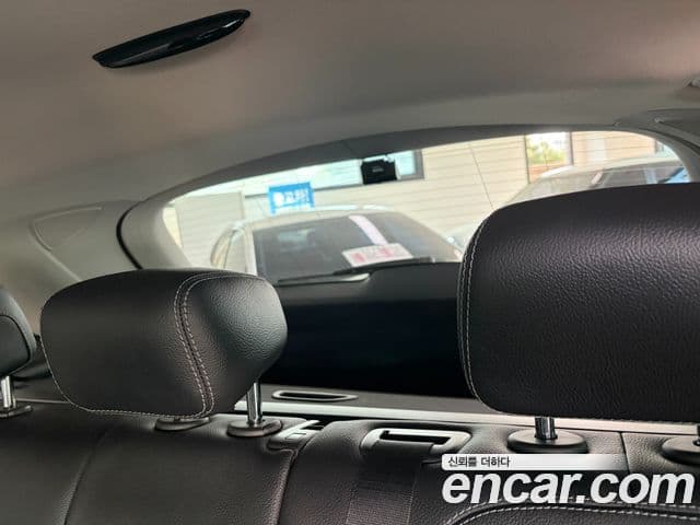 Mercedes-Benz GLC-Class 2018 — Şəkil 17/20