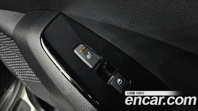 Kia Seltos 2024 — Şəkil 17/20