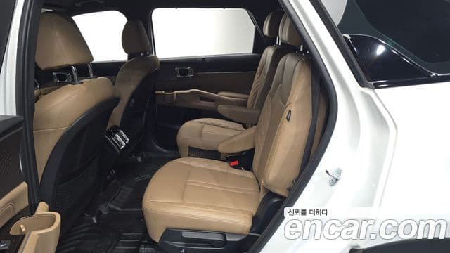 Kia Sorento 2024 — Фото 11/20