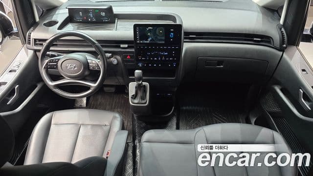 Hyundai Staria 2023 — Фото 7/20