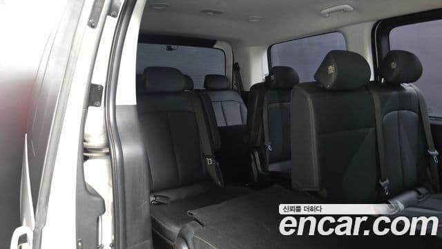 Hyundai Staria 2023 — Фото 11/20