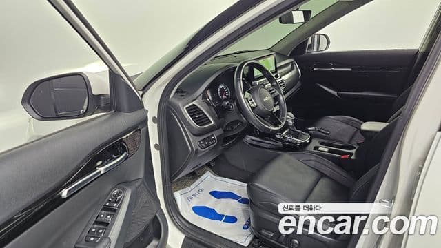 Kia Seltos 2022 — Şəkil 10/20