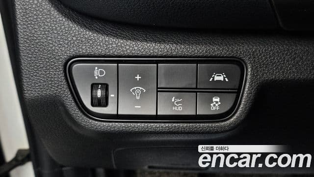 Kia Seltos 2022 — Şəkil 13/20