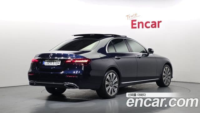 Mercedes-Benz E-Class 2021 — ფოტო 2/20