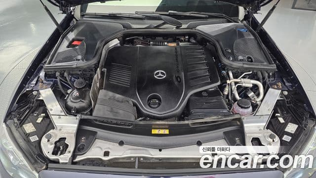 Mercedes-Benz E-Class 2021 — ფოტო 6/20