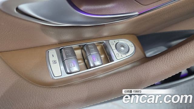 Mercedes-Benz E-Class 2021 — Şəkil 24/33