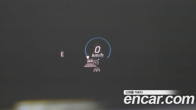 Mercedes-Benz E-Class 2021 — Şəkil 29/33