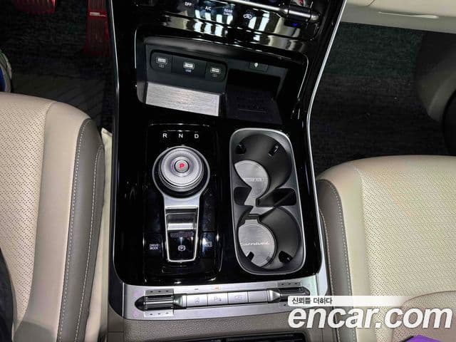 Kia Carnival 2022 — Фото 13/20