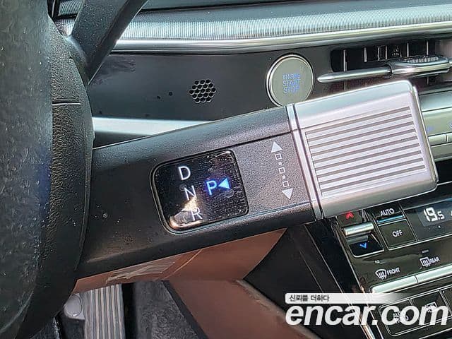 Hyundai Grandeur 2023 — Şəkil 8/20