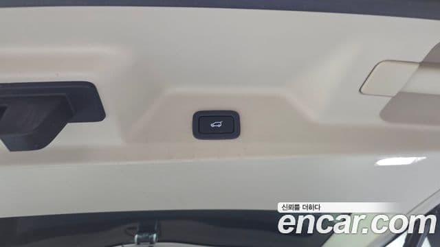 Land Rover Range Rover 2020 — Photo 37/39