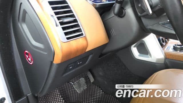 Land Rover Range Rover 2020 — Photo 25/39