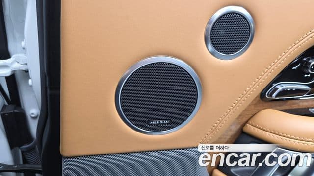 Land Rover Range Rover 2020 — Photo 13/39