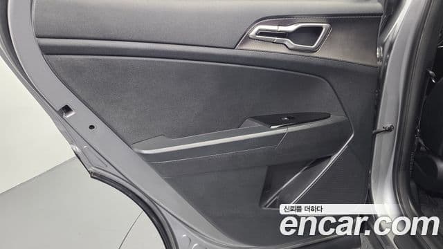 Kia Sportage 2022 — Photo 14/33