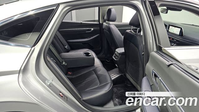 Hyundai Sonata 2020 — Фото 11/20