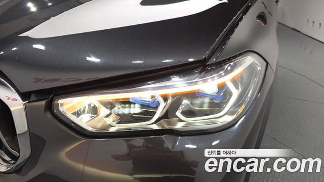BMW X5 2022 — ფოტო 19/40
