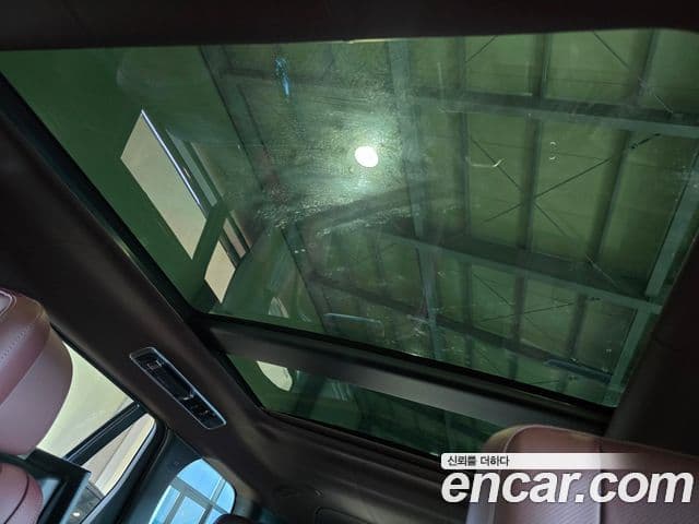 Land Rover Range Rover 2025 — Фото 11/20