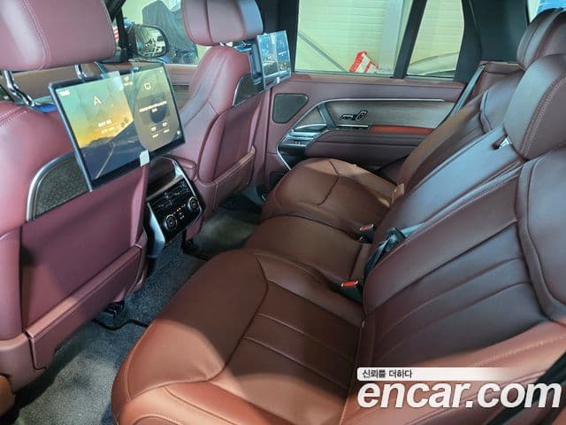 Land Rover Range Rover 2025 — Фото 12/20
