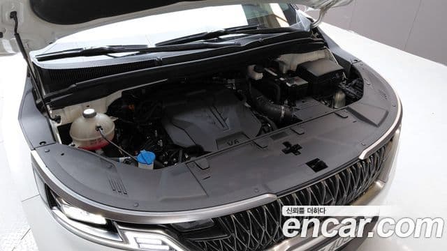 Kia Carnival 2022 — ფოტო 6/20