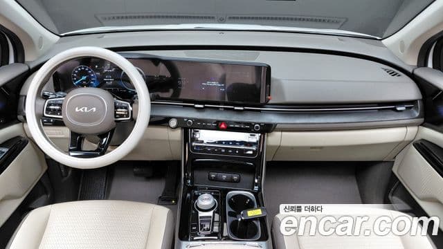 Kia Carnival 2022 — ფოტო 7/20