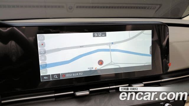 Kia Carnival 2022 — ფოტო 13/20