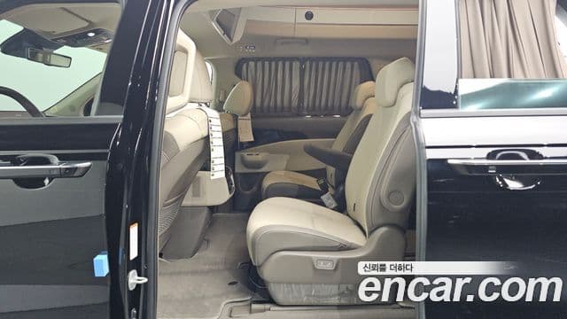 Kia Carnival 2025 — Şəkil 11/20