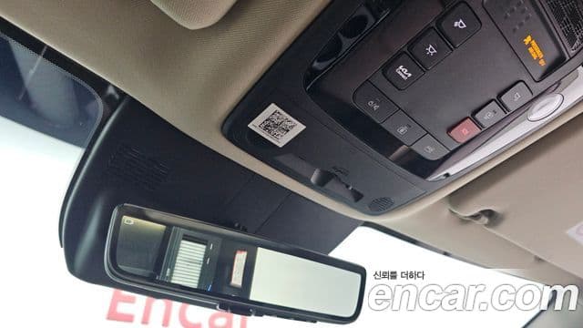 Kia Carnival 2025 — Şəkil 16/20