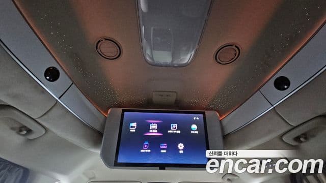 Kia Carnival 2025 — Şəkil 19/20