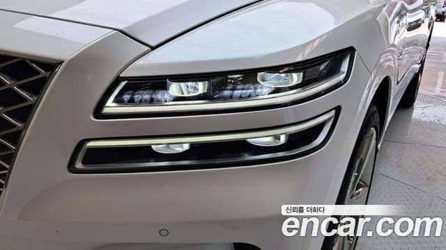 Genesis GV80 2023 — ფოტო 8/38
