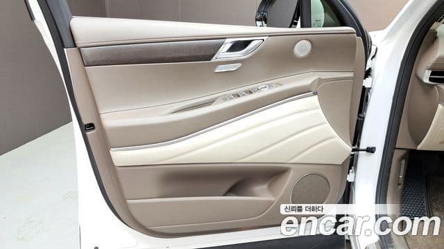 Genesis GV80 2023 — ფოტო 16/38