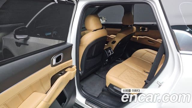 Kia Sorento 2022 — Şəkil 11/20