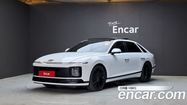 Hyundai Grandeur 2023 — ფოტო 1/20