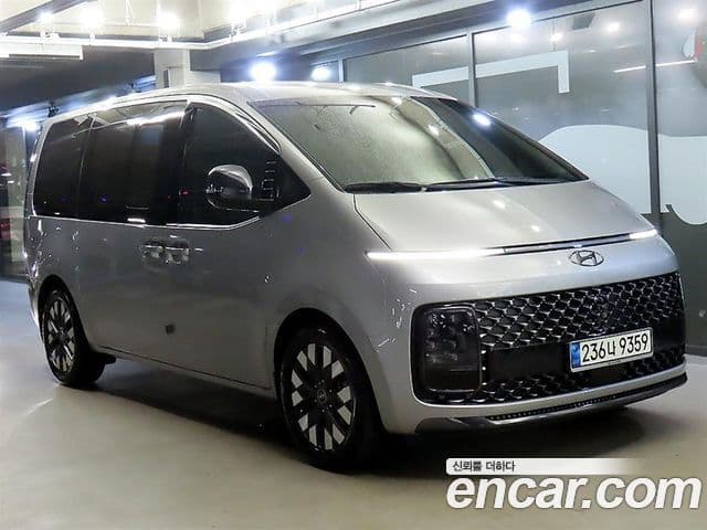 Hyundai Staria 2021 — Şəkil 1/20