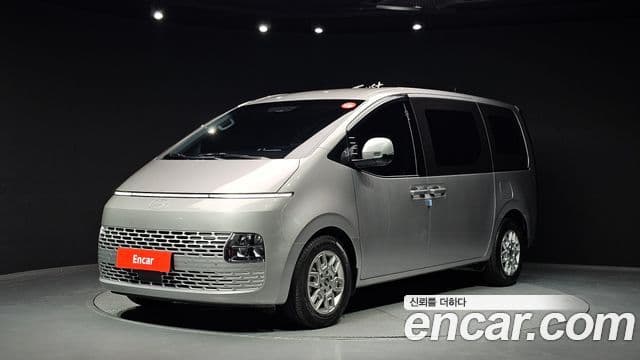 Hyundai Staria 2025 — Şəkil 1/20