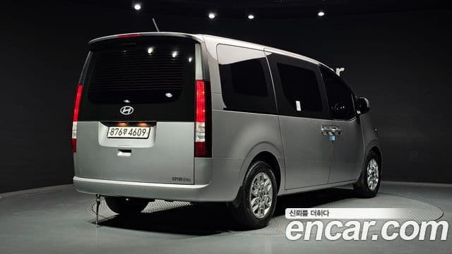 Hyundai Staria 2025 — Şəkil 2/20