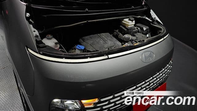 Hyundai Staria 2025 — Şəkil 6/20