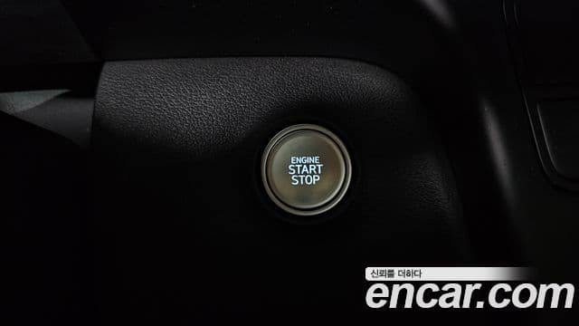 Hyundai Staria 2025 — Şəkil 19/20