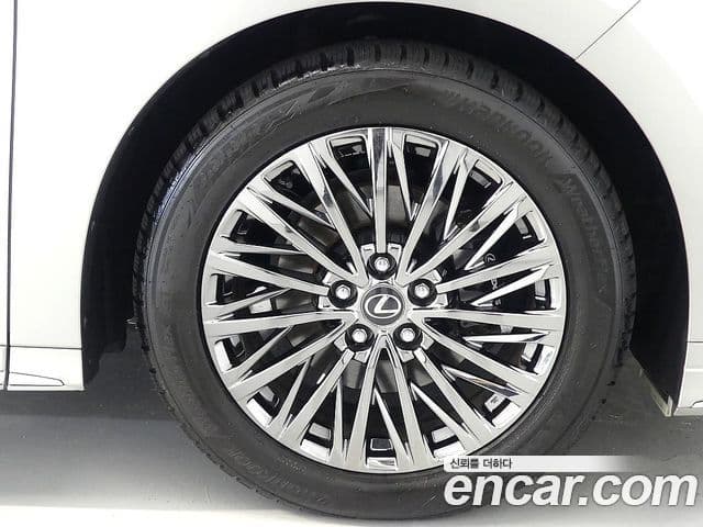 Lexus LM 2024 — Şəkil 3/20