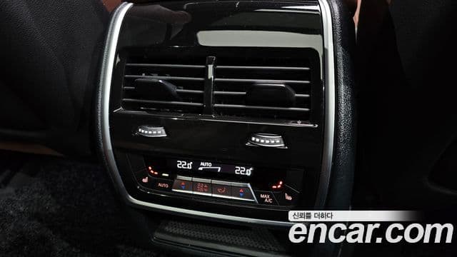 BMW X5 2023 — ფოტო 20/32