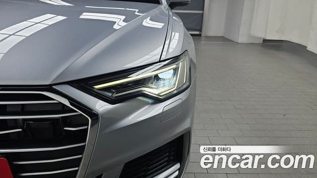 Audi A6 2022 — ფოტო 15/31