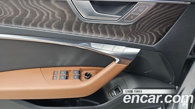 Audi A6 2022 — ფოტო 8/31