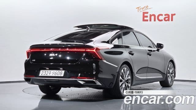 Kia K8 2021 — Şəkil 2/20