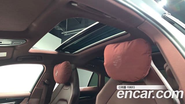 Porsche Panamera 2025 — Photo 29/37