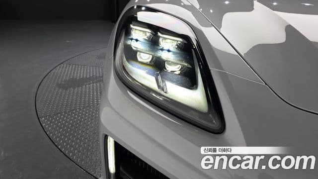 Porsche Panamera 2025 — Photo 36/37