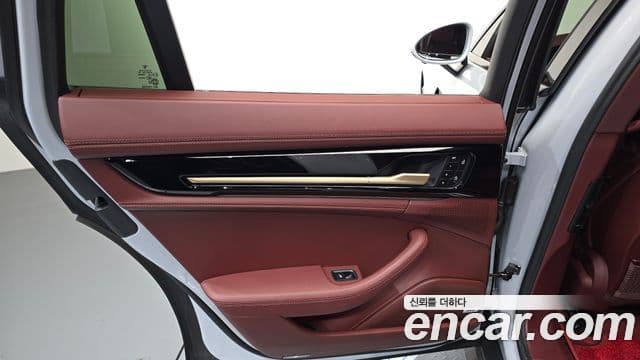 Porsche Panamera 2025 — Photo 22/37