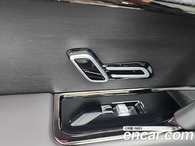 Land Rover Range Rover Sport 2025 — Photo 9/19