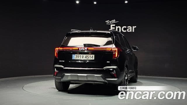 Kia Seltos 2024 — ფოტო 4/20