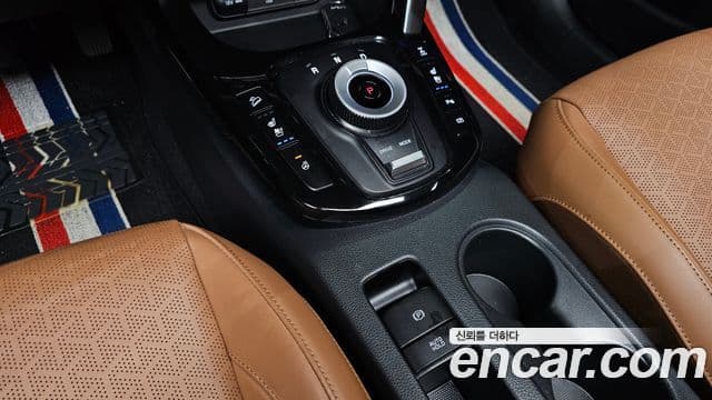 Kia Seltos 2024 — ფოტო 9/20